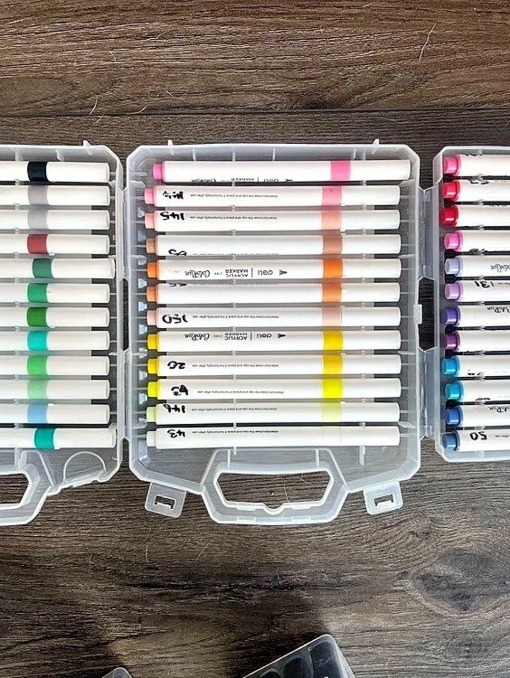 Mixed Colouring Marker Set - Picture 3 of 9